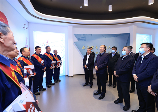 賡續(xù)精神血脈奮勇爭先</p><p>　　譜寫一體四翼吉林新篇